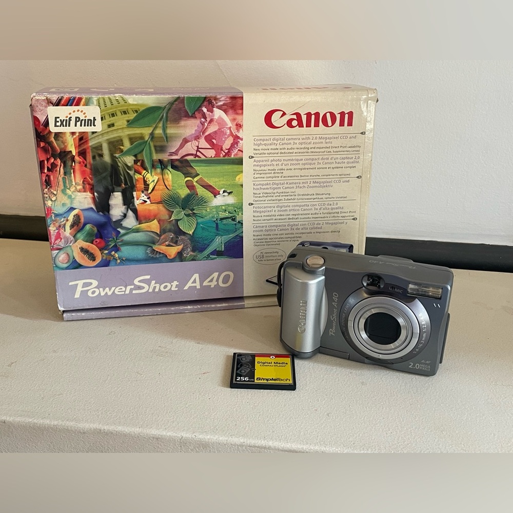 Canon PowerShot A40 Gray Digital Camera with Memory Card